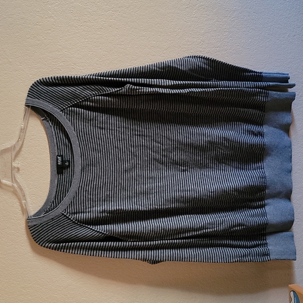 Light Sweater
